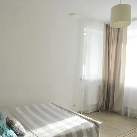 Flat In Close To The Centre Parking, Wifi, Bbq *